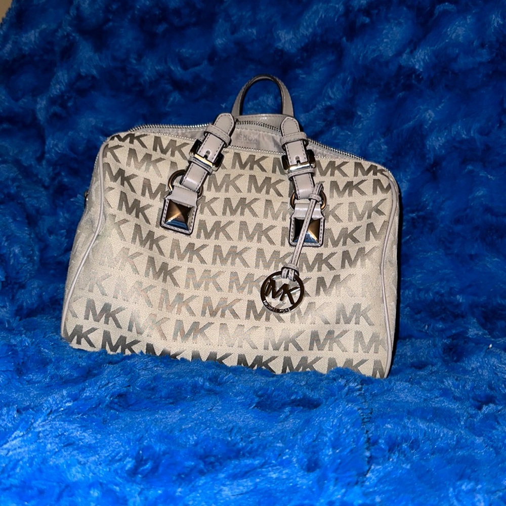 Small Michael Kors bag